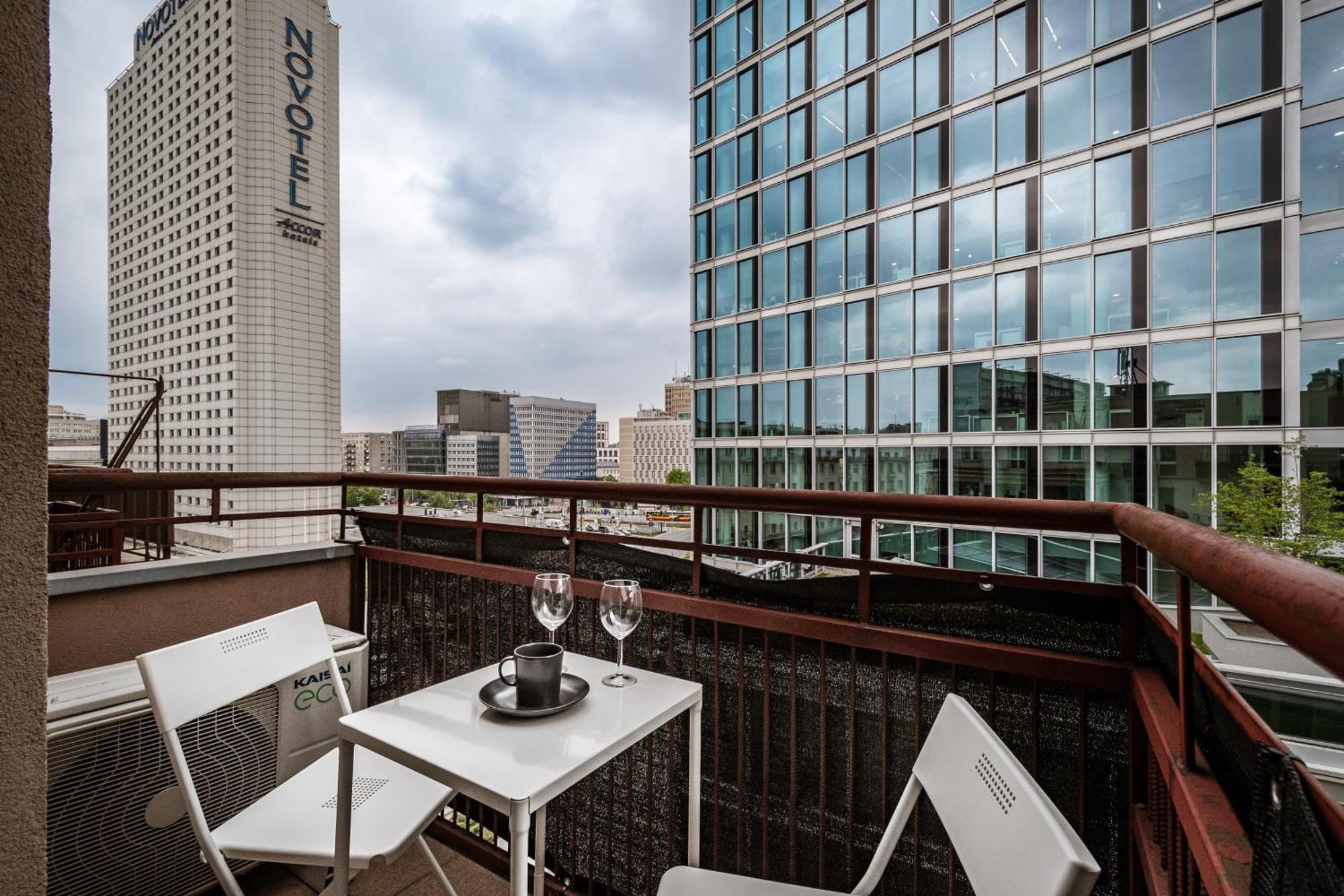 Widok Apartments Near The Palace Of Culture And Science By Sun & Snow วอร์ซอ ภายนอก รูปภาพ